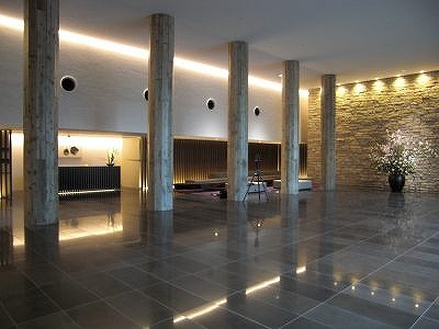 s-12286904.jpg